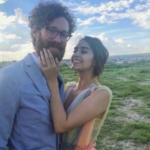 Meet your Posher, Claudia